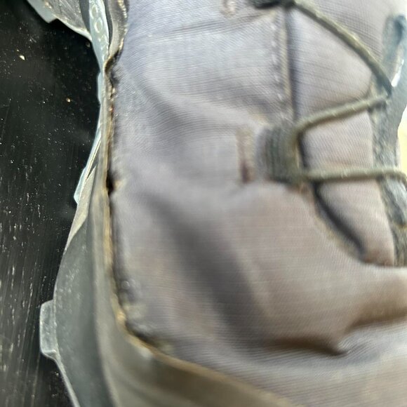 Men’s Salomon Cross Hike Tracker with GoreTex - Picture 7 of 7